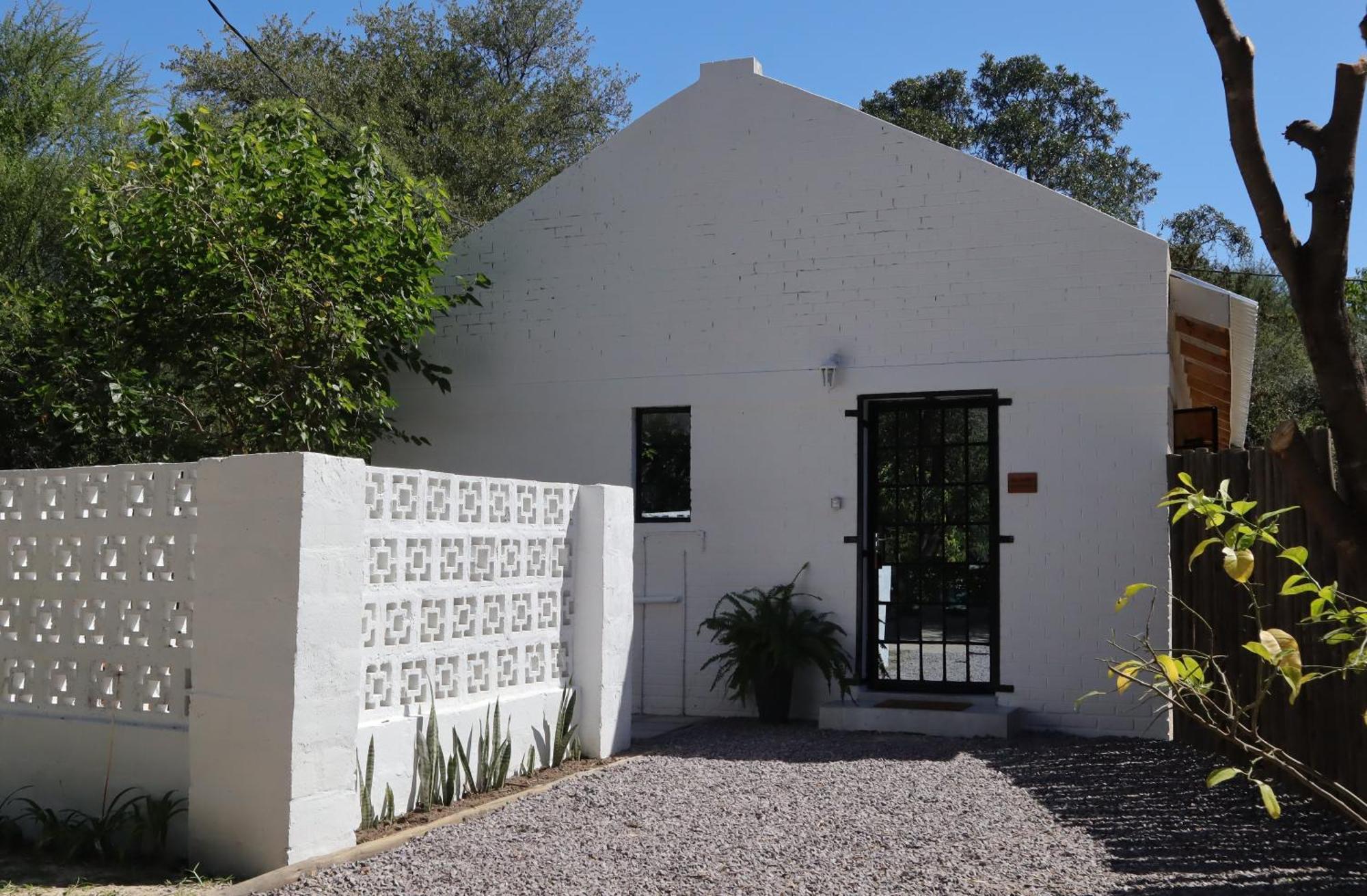 Acacia Cottage Maun ภายนอก รูปภาพ